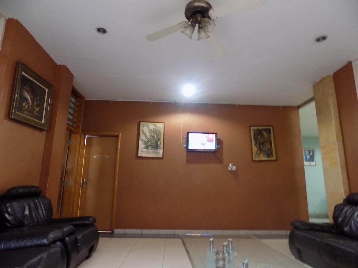 Aponye Hotel Kampala Exterior foto