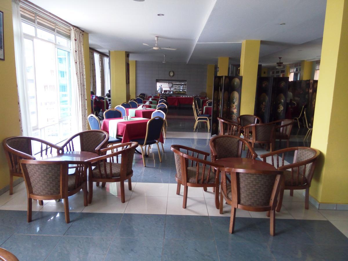 Aponye Hotel Kampala Exterior foto